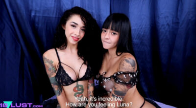 Kitzia And Luna Threesome streaming at 18 Lust