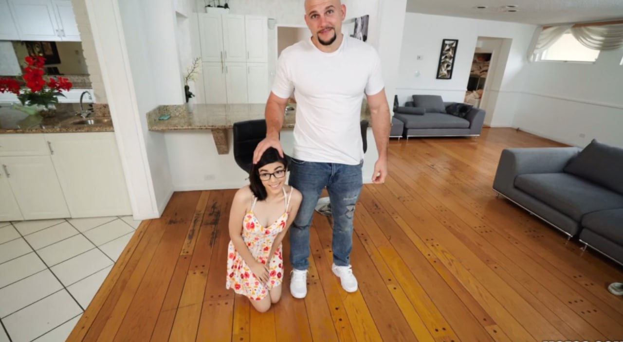 Tiny Nerd Loves Big Dick - Harmony Wonder