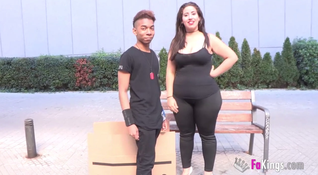 Traemos a Baby Mandingo para que se lo folle Camila, la latina Big ASS. Oda al MEGACULAZO